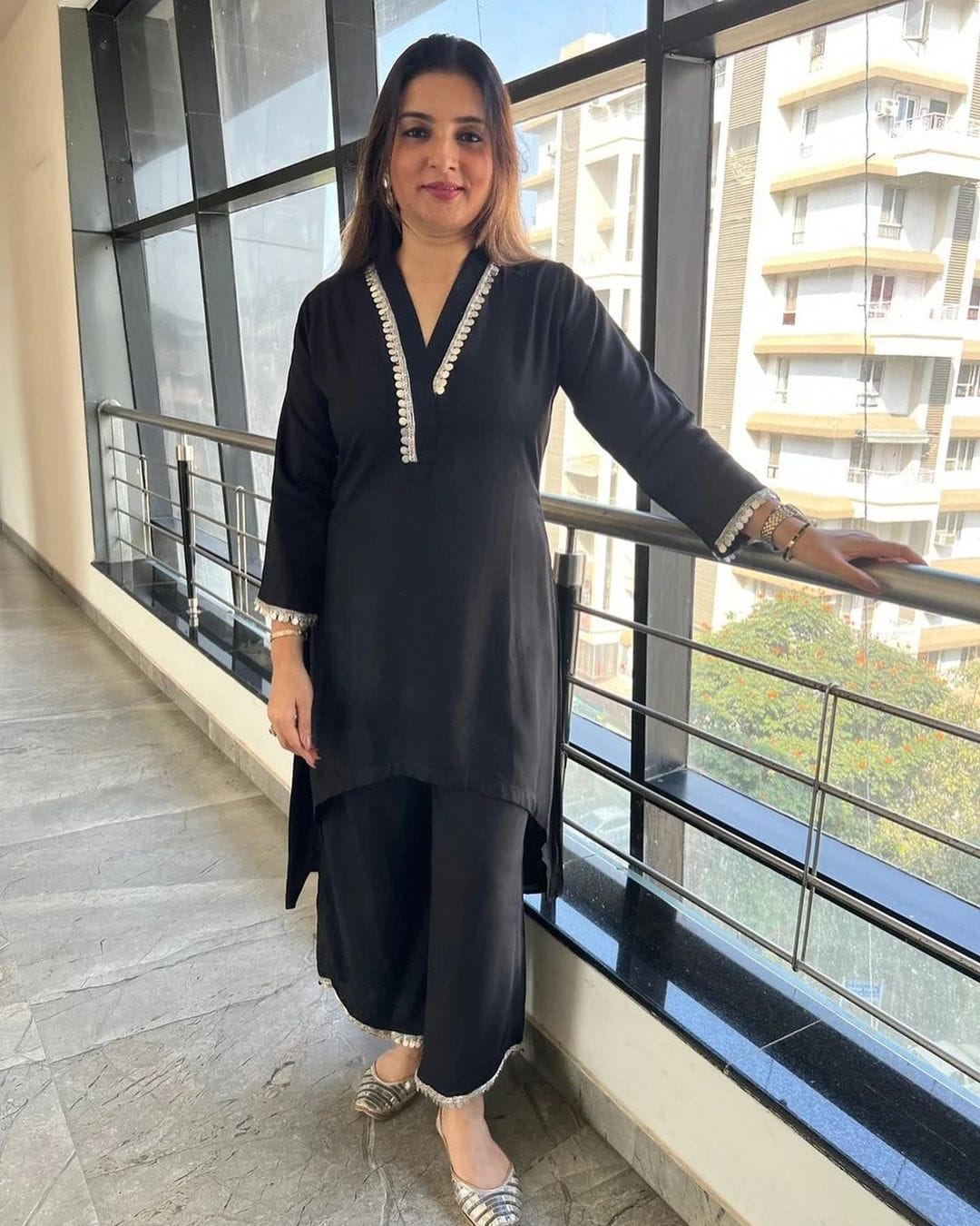 Beautiful Black Cord Set